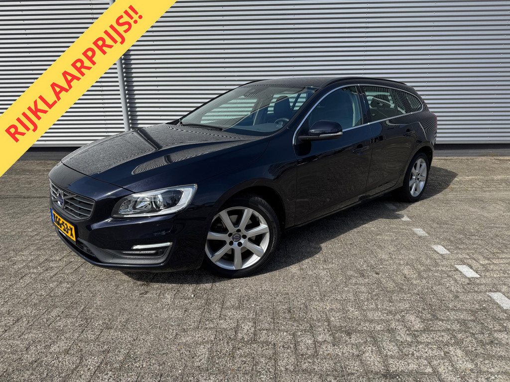 Volvo V60 1.5 T3 Momentum,Automaat,Navigatie,nwe Distributie,extra winterset 52886090-0.jpg | Autopark Uden 